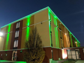  Quality Inn Terre Haute University Area  Терр Хаут